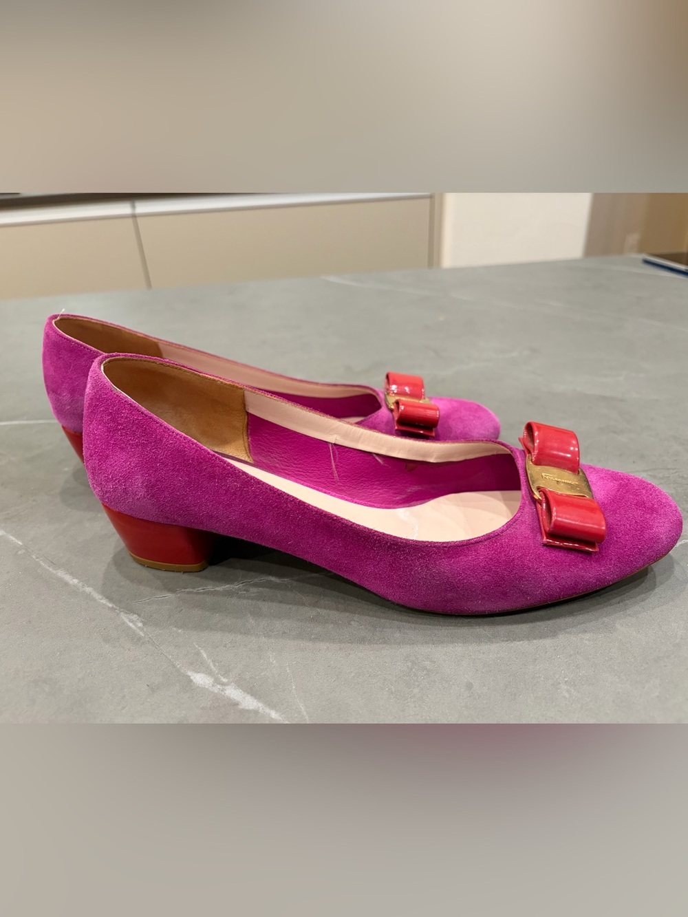 Salvatore Ferragamo Suede Ballet Flats in Fuchsia with Red Bow - Picture 8 of 11